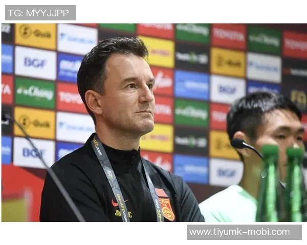 助教巧妙记录对手习惯萨福诺夫连扑四点展现实力